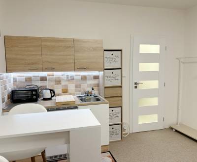 Rent Single studio, Single studio, Internátna, Banská Bystrica, Slovak