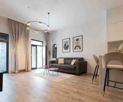 Furnished apartment with parking, Old Town