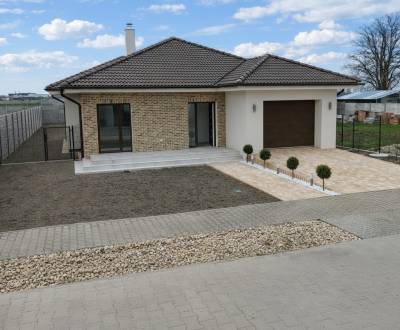 DUNAJSKÁ STREDA-Sale of 4 new family houses with a garage and a land