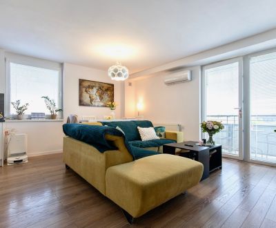 Furnished 2-bedroom apartment with parking
