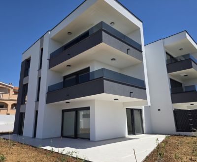 CROATIA - Apartments in a new building with an elevator - PRIVLAKA
