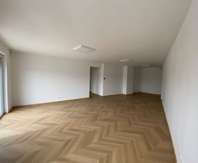 Sale Three bedroom apartment, Three bedroom apartment, Žilina, Slovaki