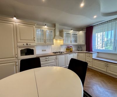 Sale Three bedroom apartment, Three bedroom apartment, Mateja Bela, Pi