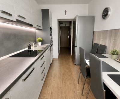 Sale Three bedroom apartment, Three bedroom apartment, Centrum, Čadca,