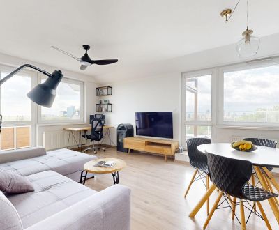 RIVERS 1 bedroom apartment with large terrace and view NOBELOVA street