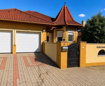 Spacious family house for rent just 3 km from the Lipót thermal baths!