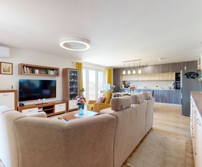 Unique 4-room penthouse with panoramic views, Bory, 2x parking