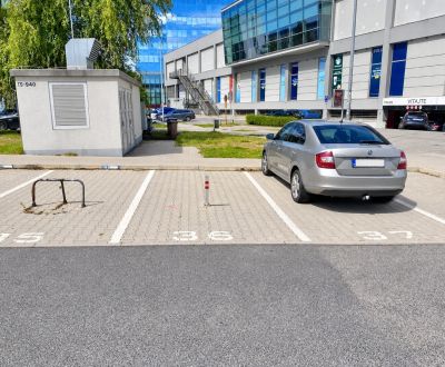 BA/Nové Mesto – Outdoor parking space rental (behind the barrier)POLUS