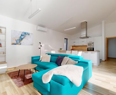 A HOME FOR COMFORTABLE FAMILY LIVING