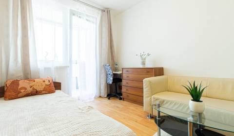 Three bedroom apartment, Ľudovíta Fullu, Rent, Bratislava - Karlova Ve