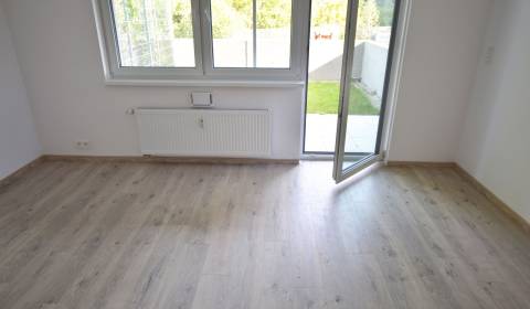 Studio, Malokrasňanská, Sale, Bratislava - Rača, Slovakia