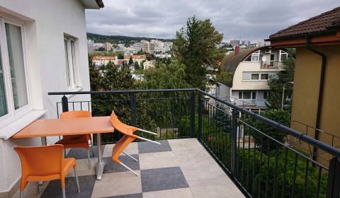 Rent Three bedroom apartment, Three bedroom apartment, Matúšová, Brati