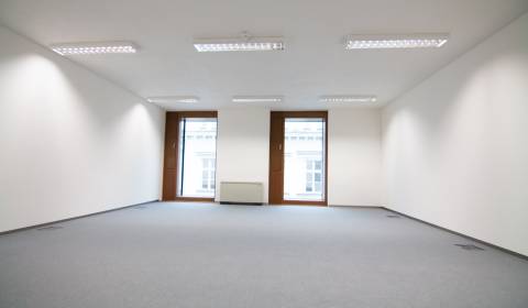 New and spacious office near castle