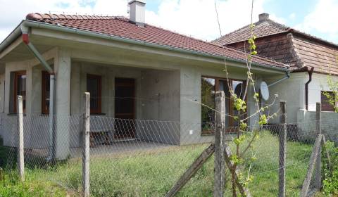 Family house, Malá Komárňánská, Sale, Nové Zámky, Slovakia