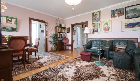 METROPOLITAN │ Spacious 2-bedroom apartment in Bratislava for rent