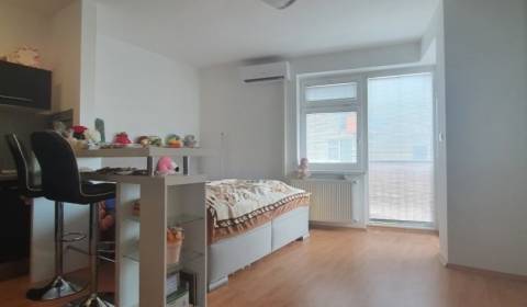 Studio, Jarná, Sale, Senec, Slovakia
