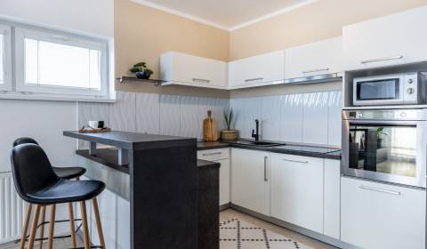 One bedroom apartment, Na hore, Sale, Košice - Dargovských hrdinov, Sl