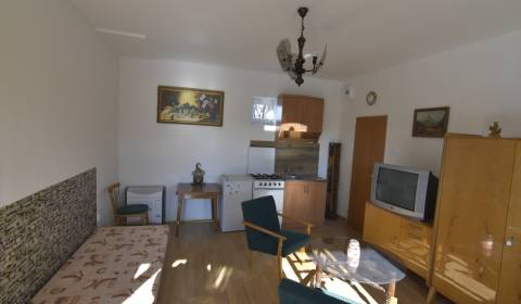 Rent Single studio, Single studio, Nesvady, Komárno, Slovakia