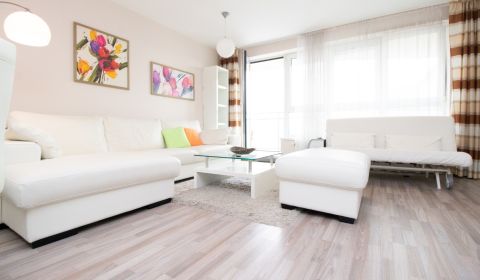 Spacious furnished 1 bdrm apartment with terrace 