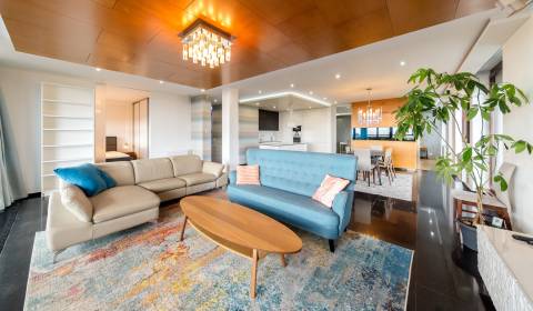 Exclusive, modern 3bdr 129 m2, terrace, 2x parking, PARKVILLE