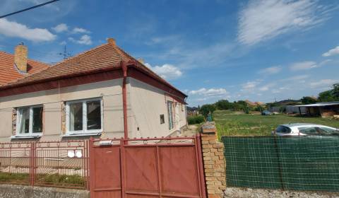 Family house, Bešeňovská cesta, Sale, Nové Zámky, Slovakia