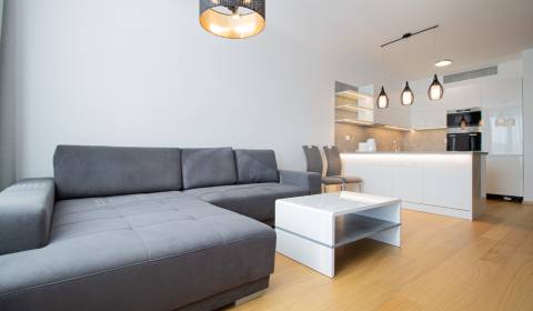 METROPOLITAN  | One bedroom apartment for Rent in SKYPARK, Bratislava 