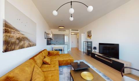 Comfortable apartment with view on the castle in Sky park