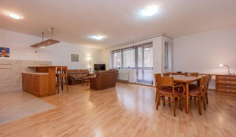 The Babony Real Estate offers for rent a 94.8 m2 apartment
