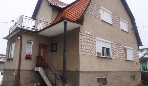 Family house, Družstevná, Sale, Prievidza, Slovakia