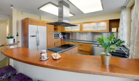 Three bedroom apartment, Havlíčkova, Rent, Bratislava - Staré Mesto, S