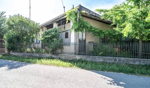 Family house, Družstevná, Sale, Košice-okolie, Slovakia
