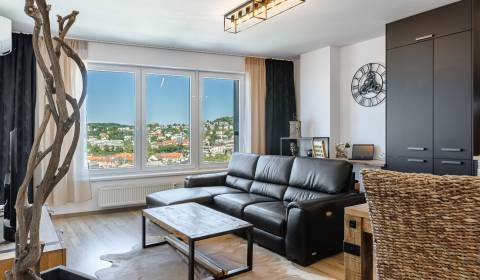 RESERVED Exclusive 1bdr apt 60m2, A/C, loggia, parking, view, PREMIÉRE