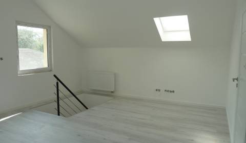 For sale, 3-room maisonette apartment in a house, 83 m2, Senec