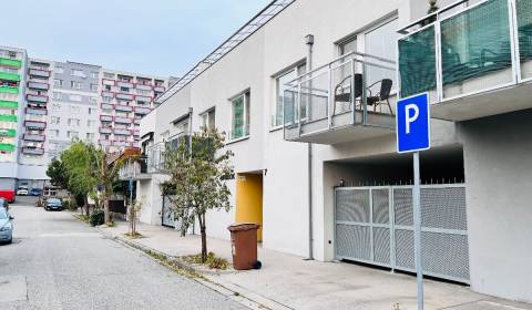 Garage, Oriešková, Rent, Bratislava - Ružinov, Slovakia