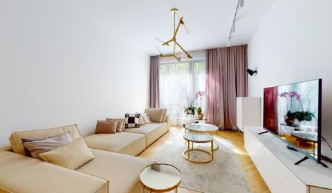 Stylish two-bedroom apartment with parking in FIVE STAR RESIDENCE