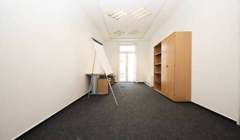 METROPOLITAN │  Offices for  Rent, Bratislava 
