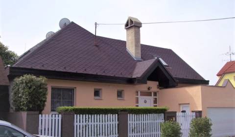 Sale Family house, Orenburská, Bratislava - Podunajské Biskupice, Slov