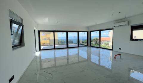 HR/KOŽINO/ZADAR-Sale 4 bedroom apartment with a large terrace and view