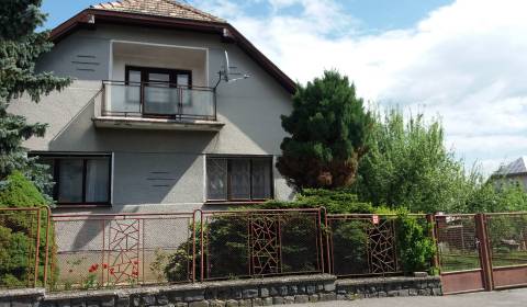 Searching for Family house, Family house, Banská Bystrica, Slovakia