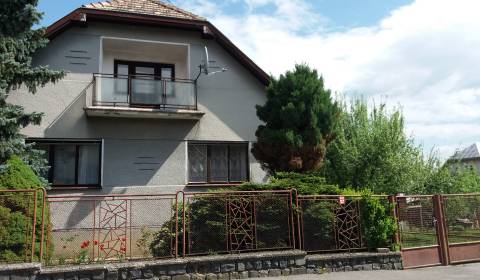 Searching for Family house, Family house, Banská Bystrica, Slovakia