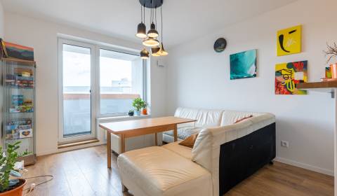 Pleasant, bright 1bdr apt 49m2, A/C, loggia with view, KOŠICKÁ 52