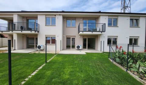 Rent Two bedroom apartment, Two bedroom apartment, Šoporňa, Galanta, S