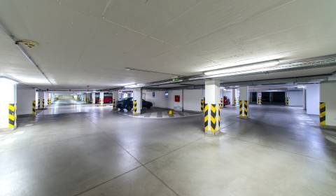 Garage parking space, KOLOSEO