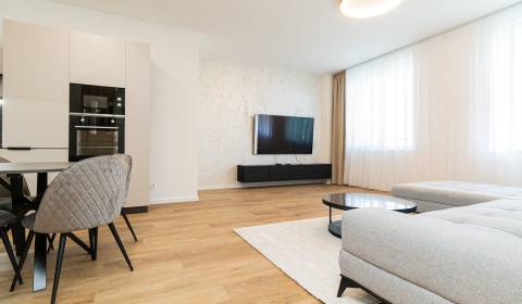  METROPOLITAN │Superior apartment for rent in Bratislava, Apollo 