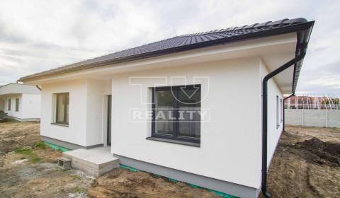 4-izbová novostavba rodinného domu s terasou, Nesvady, 454m2