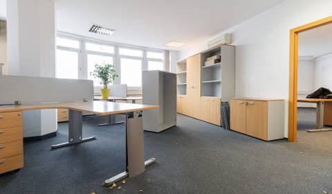 METROPOLITAN │Air-conditioned office premises for rent in Bratislava