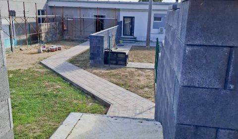Sale Three bedroom apartment, Three bedroom apartment, Obchodná, Trebi
