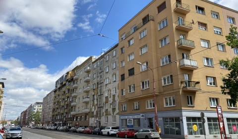Na predaj 1 izbový byt, Bratislava, Staré Mesto, Krížna ulica