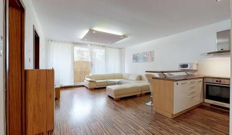 Rent One bedroom apartment, One bedroom apartment, Šafárikova, Trenčín