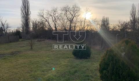 TUreality ponúka na predaj 2 - izbový rodinný dom v obci Lehnice.